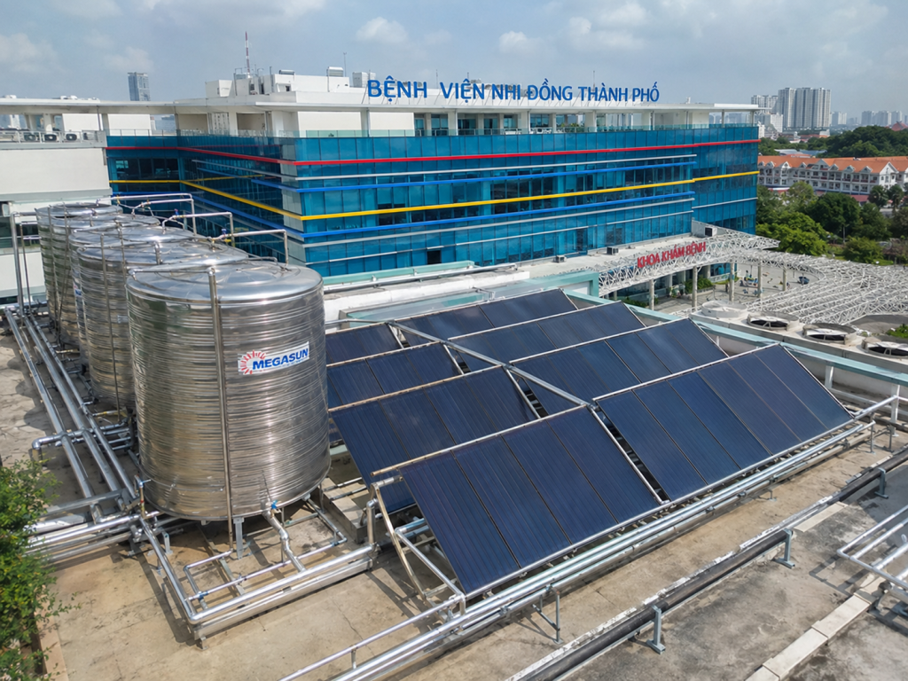 Bồn bảo ôn kết hợp Heat Pump giúp hệ thống nước nóng bệnh viện vận hành ổn định, giảm tải cho nguồn gia nhiệt và tiết kiệm năng lượng.